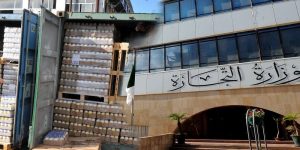 359 مستورد متابعون قضائيا… منع دخول 30 ألف طن من البضاعة المغشوشة إلى الجزائر