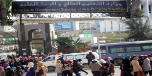 تعليمة إجبارية لأساتذة الجامعات … إعطاء “محاضرات ولو بطالب واحد ” لإنقاذ السنة الجامعية