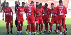 مولودية وهران تلتزم بتسوية الوضعية المالية للاعبين