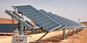 بشار.. نحو 20 مستثمرا وطنيا وأجنبيا أبدوا اهتمامهم بمشروع المحطة الكهروضوئية ببني ونيف