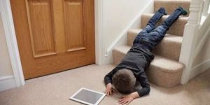 الحوادث المنزلية.. خطر يهدد الأبناء ويؤرق الآباء