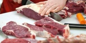 الدليل الصحي للاحتفال بعيد الأضحى بلا مشاكل.. الإكثار من اللحم يتعب الكبد