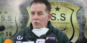 بعد إعلان المدرب قرار رحيله.. سرار يتمسك ببقاء البدري مع الوفاق