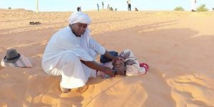 الحمام الرملي بعين صالح.. وسيلة علاج تقليدية وأداة ترويج للسياحة بالمنطقة