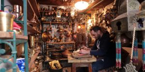 مساعٍ لإنقاذها من الزوال.. حرف تقليدية صنعت الهوية الوطنية