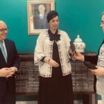 وزيرا الثقافة والمجاهدين يستلمان فيلم “العربي بن مهيدي”