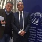 صحيفة إيطالية: المخابرات المغربية أرسلت نائبا أوروبيا إلى مخيمات الصحراويين