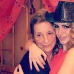 دنيا عبد العزيز: أمي علمتني كل شيء إلا كيفية الحياة بعد وفاتها