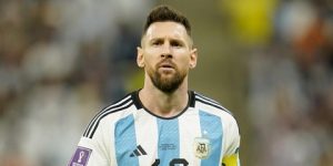 ميسي ينتظر ضمانات برشلونة