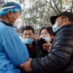 ذروة لكورونا بالصين والفيروس يسجل إصابات ووفيات عالية في عدة دول