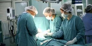 إجراء أول استئصال جزئي للكلية بالمنظار بوهران