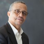 ياسمينة خضرا يعلن من تونس: الرجوع إلى الأصل فضيلة