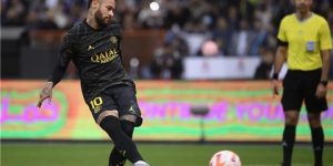 قبل موقعة بايرن ميونخ.. نيمار يثير مخاوف سان جيرمان