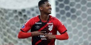 ريال بيتيس يتعاقد مع البرازيلي فينيسيوس