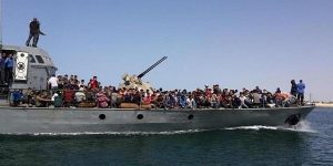 خفر السواحل التونسي ينقذ أكثر من 400 مهاجر في ليلة واحدة