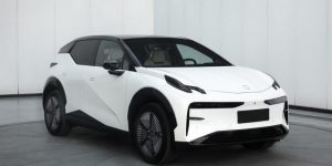 تابعة للمجمع جيلي.. زيكر تكشف عن كروس أوفر موديل X  الجديدة كلياً