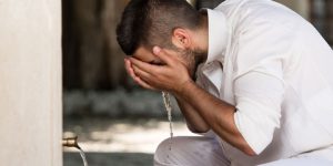 سؤال وجواب.. هل للوضوء علاقة بتكفير الذنوب ؟