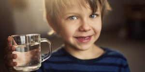 هيا نتعلم الآداب الإسلامية – للأطفال –  آداب الشرب