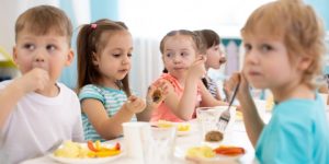 هيا نتعلم الآداب الإسلامية – للأطفال – آداب الضيافة