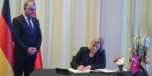 ألمانيا: تسهيل منح تأشيرات للسوريين والأتراك بعد الزلزال