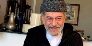 عملاق الكوميديا صالح أوڤروت يعود للجزائر.. ” الله تعالى استجاب لدعاء الشعب الجزائري لشفائي “