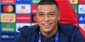 مبابي: لم أقصد نيمار بحديثي السابق ولست في أفضل أحوالي