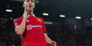 مانشستر يونايتد يقضي على آمال برشلونة بالتعاقد مع دالوت