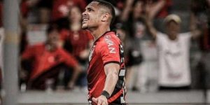 روكي شبيه “الظاهرة” رونالدو أولوية لبرشلونة