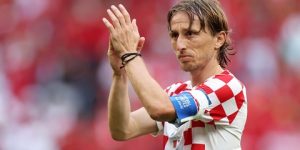 تقارير: يتوجب على مودريتش الاعتزال دولياً لتجديد عقده مع ريال مدريد