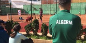 تنس: 16 لاعبا يعسكرون بعين البنيان