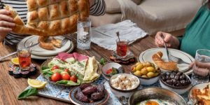 تستعد لسحور اليوم؟.. إليك الأطعمة المسموحة والممنوعة