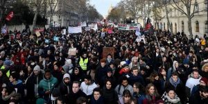 النقابات تعتزم “شَلَّ” فرنسا غدا الثلاثاء