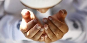 على عتبة باب الجنة