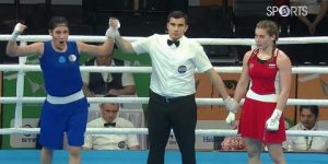 الملاكمة الجزائرية حجيلة خليف تتأهل للدور الثاني