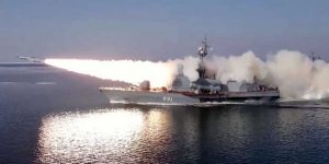 روسيا تطلق صواريخ مضادة للسفن أسرع من الصوت