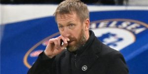 بوتر يتغنى ببطل موقعة ليدز