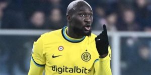 لوكاكو على طاولة ريال مدريد