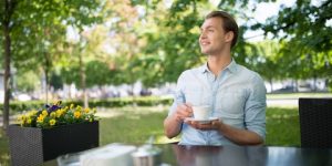 يحضرني عتابك هذا الصباح