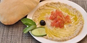 طبق اليوم.. طريقة عمل متبل الباذنجان