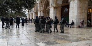 توتر في الأقصى بعد التضييق على المصلين فجرا..