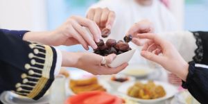 منبر الدعاة.. رمضان وصلة الأرحام