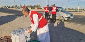 الهلال الأحمر الجزائري يوزع أكثر من 7000 وجبة افطار بتبسة