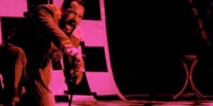 المهرجان الدولي للمونودراما بقرطاج.. “العد العكسي للخنجر” تمثل الركح الجزائري