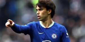 تشيلسي مستعد لشراء فيليكس بشكل نهائي