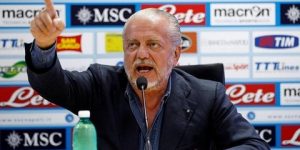 بسبب مواجهة ميلان.. رئيس نابولي يفتح النار على “يويفا”