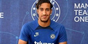 تلمساني يجدد فخره بتمثيل “الخضر”