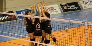 المنتخب الجزائري لكرة الطائرة يجري تربصا تحضيريا ببولونيا