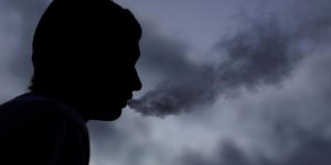 احذروا.. التدخين يفقدكم القدرة على تمييز الألوان