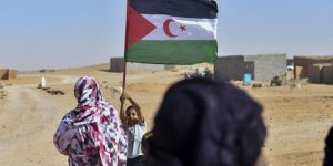 وفد فرنسي يشرع في زيارة لمخيمات اللاجئين الصحراويين