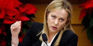 رئيسة الوزراء الإيطالية تحث صندوق النقد الدولي على إنقاذ تونس